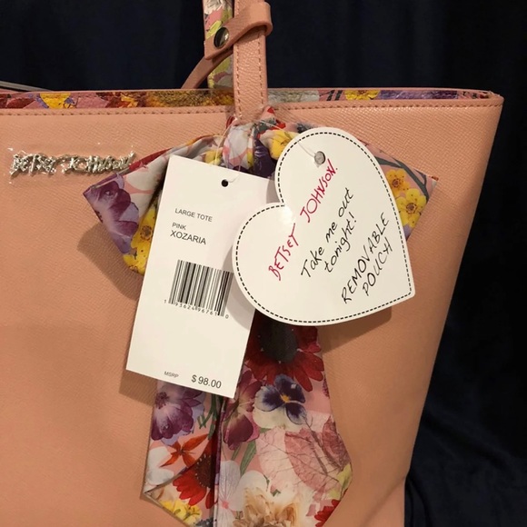 Betsey Johnson Tote 19 X 11 Pink. - Picture 2 of 5